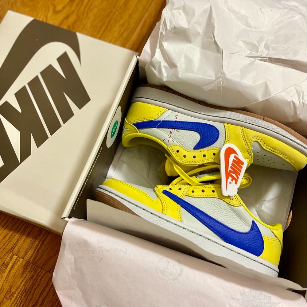 Nike Jordan 1 Retro Low OG x Travis Scott Canary
